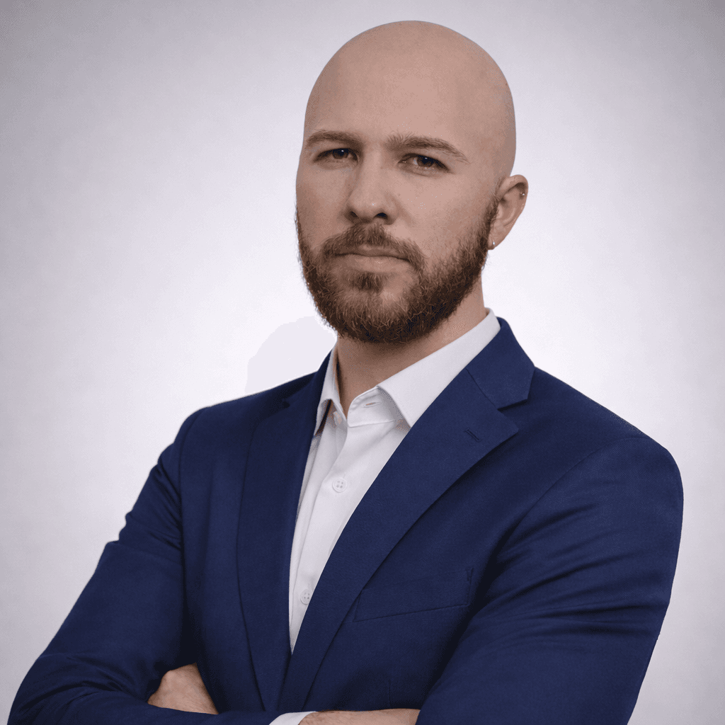 Foto profissional de Matheus Licht Padilha, fundador da Consultoria Licht
