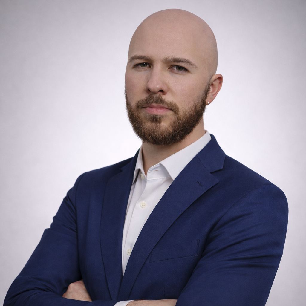 Foto profissional de Matheus Licht Padilha, fundador da Consultoria Licht